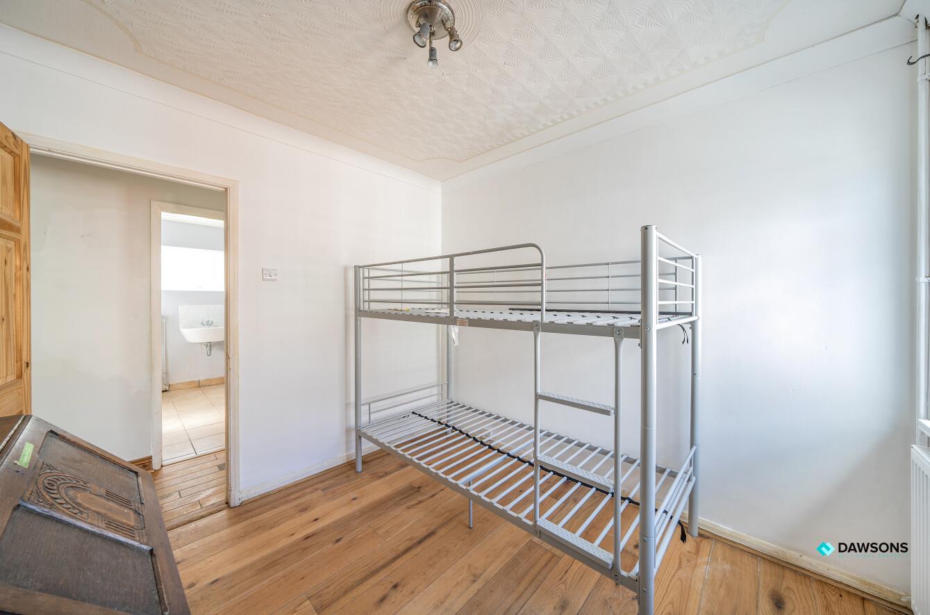 Whitestone Avenue, Bishopston, Swansea, SA3 3DA